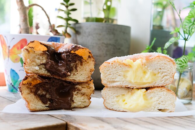 Handcrafted Donuts & Street Art: Wynwood's Most Unique Food Tour - The guide matters: Joana, Kenneth, Lizzie, Nick, and Robbie style