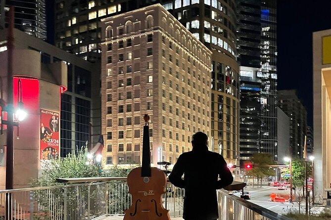 Howdy H-Town Street Art & Small Bar Tour - JPMorgan Chase Tower: Joan Miró in the skyline