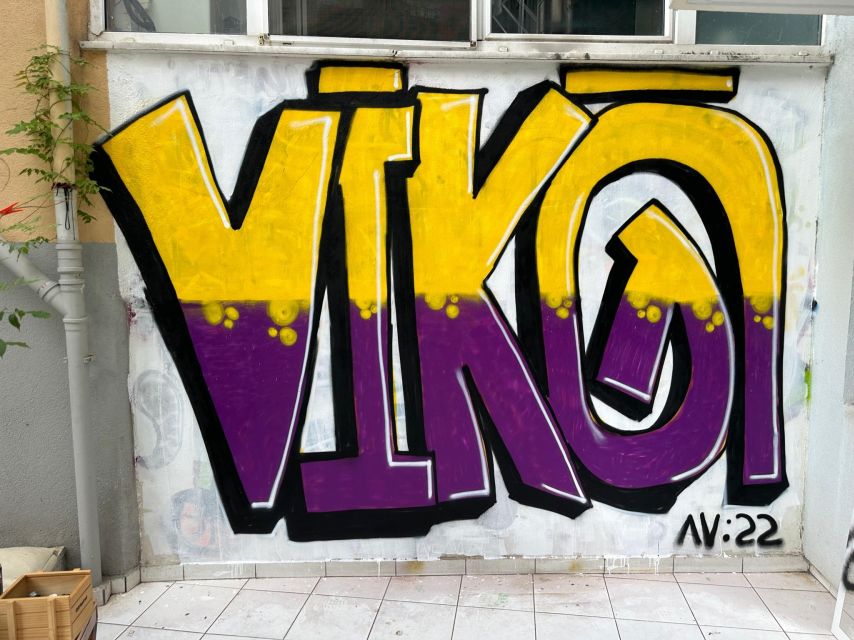 Istanbul: Do Street Art with Local Artists at Home Garden - What Happens First: Tea, Stories, and Graffiti Context