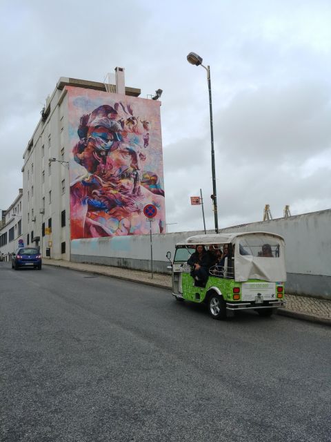 Lisbon Street Art by Tuk Tuk : Graffiti & Murals Discovery - The street art lineup: big names, newer voices, and clear stories