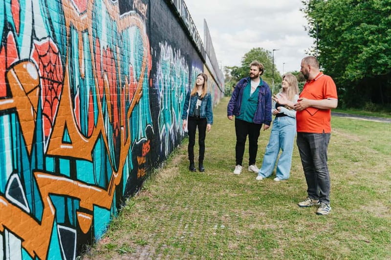 London: East End Instagrammable Street Art & Graffiti Tour - Spitalfields to Shoreditch: Finding the Art That Lives Between Streets