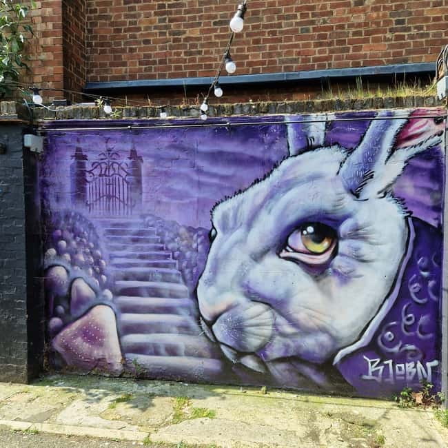London: East End Instagrammable Street Art & Graffiti Tour - Brick Lane: Angles, Names, and Walls You’ll Want to Shoot Twice