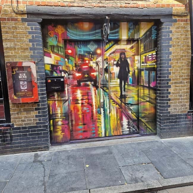London: East End Instagrammable Street Art & Graffiti Tour - New Inn Broadway and Shakespeare-Adjacent Street Art