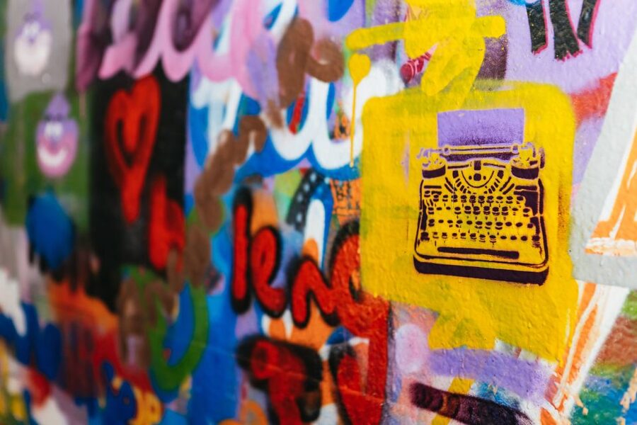 London: Half-Day Street Art Tour and Workshop - Entering the East End scene: where this tour starts