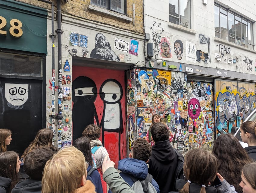 London: Street Art and Graffiti Guided Walking Tour - Why East London street art feels different with a guide