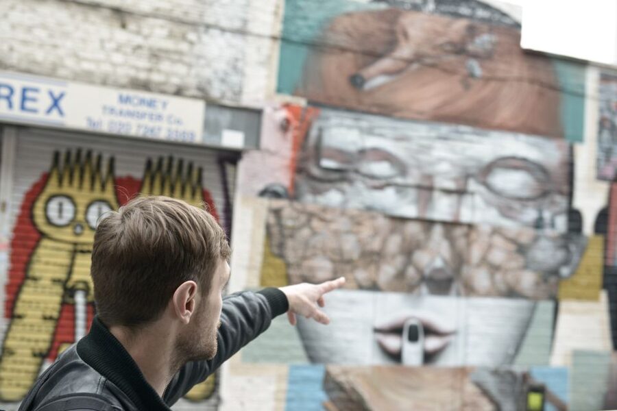London: Street Art and Graffiti Guided Walking Tour - The White Goat Statue start: where you get your bearings fast