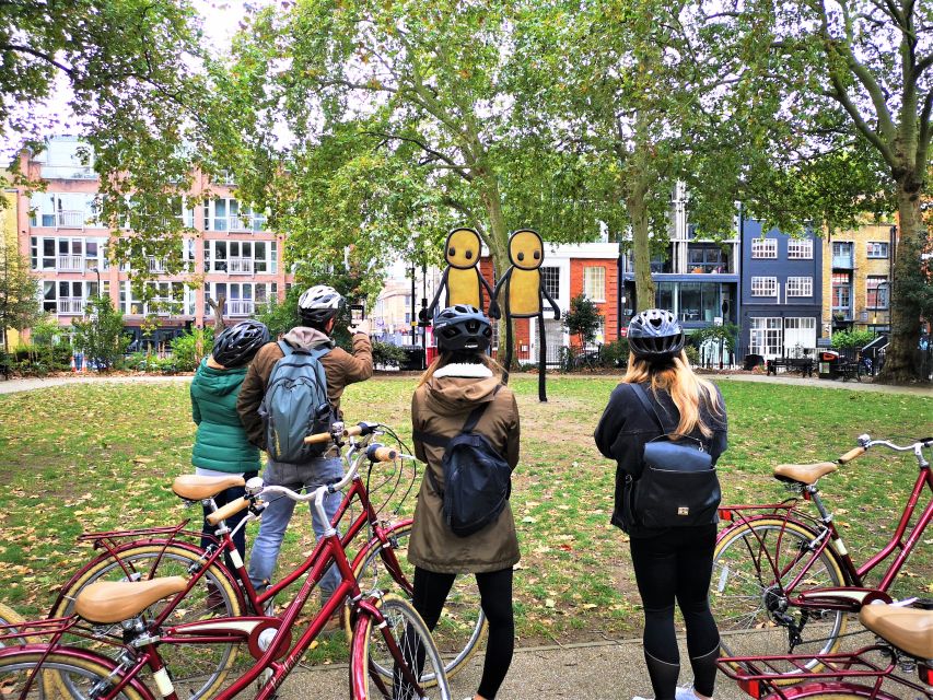 London: Street Art Bike Tour - Stop 1: Brick Lane Photo Stops and Bike-Based Piece Hunting