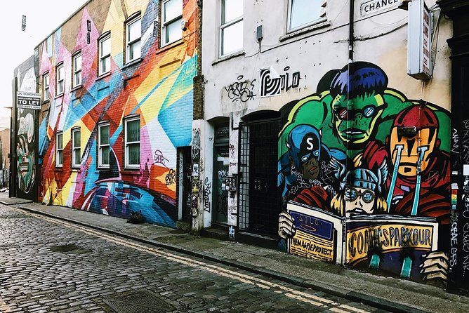 London Street Art Tour of the East End Semi-Private 12ppl Max - Stop 2: Petticoat Lane Market for an old-school shopping hit