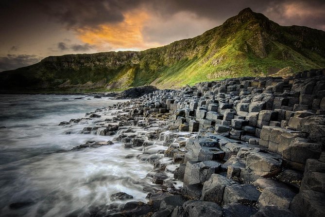 Luxury Giants Causeway Tour in Mercedes + FREE Belfast Mural Tour - Getting to the coast from Belfast: pickup that saves your day