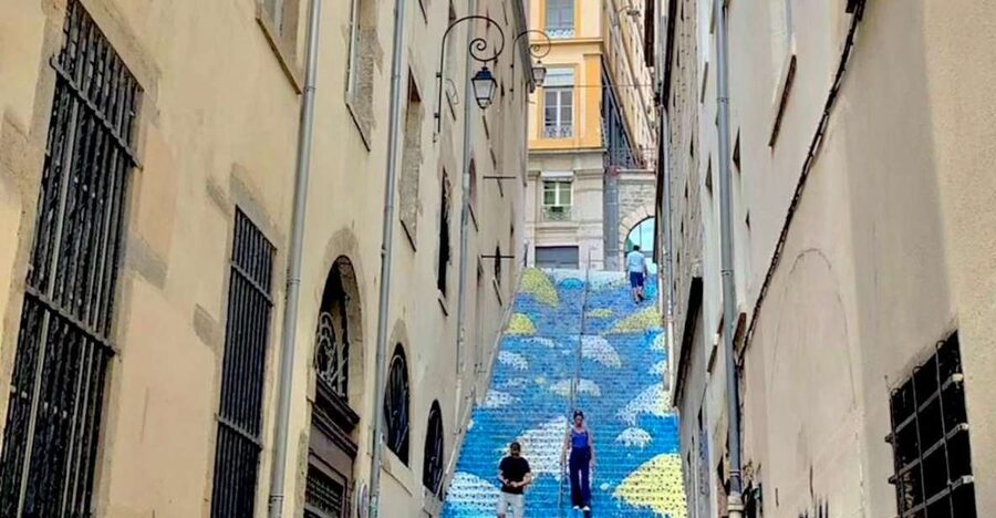 Lyon: Street Art & Street Food Tour - Street art lessons on real walls: codes and techniques