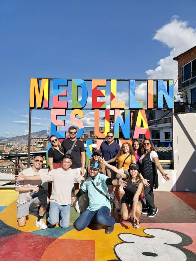 Medellín: Comuna 13 and Graffiti Guided Tour with a Local - Key highlights you’ll feel right away