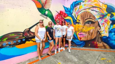 Medellin: Comuna 13 Graffiti Tour, Cable Car & Street Food - Coffee Museum Stop: How Medellín Coffee Gets Its Flavor