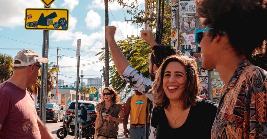 Miami: Wynwood Walls Street Art and Food Walking Tour - Walking off your lunch in Wynwood