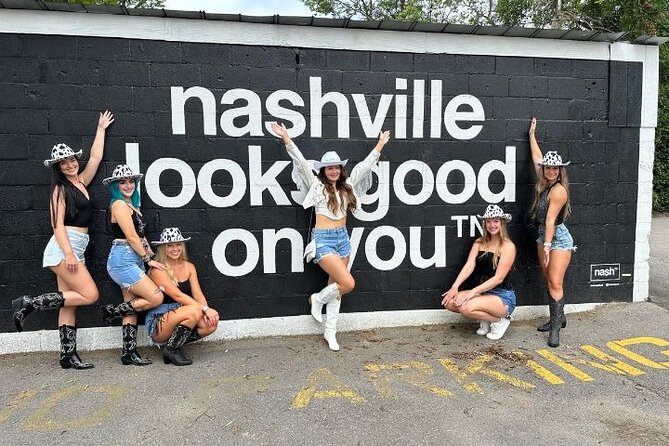 Murals & Mimosas Tour - Guides and group vibes: why it feels like a good time, not a lecture