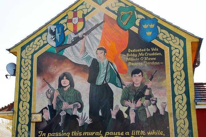 N0 1 Belfast black cab Irish and British mural 2hr private tour - Shankill Road Murals, Loyalism, and July Bonfire Sites
