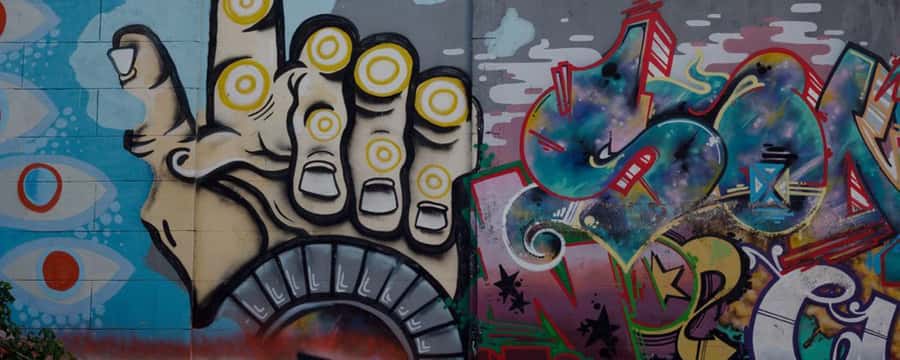 Palermo: Graffiti and Street Art Guided Tour in English - 1920s Argentina: propaganda origins you can actually picture on the street