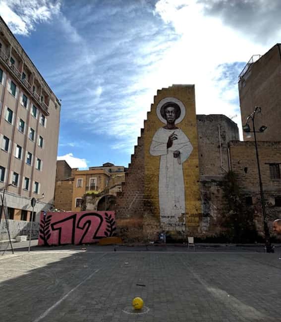 Palermo: Street Art and Urban Life Walk - Meeting in Vucciria and using Via Argenteria as your anchor