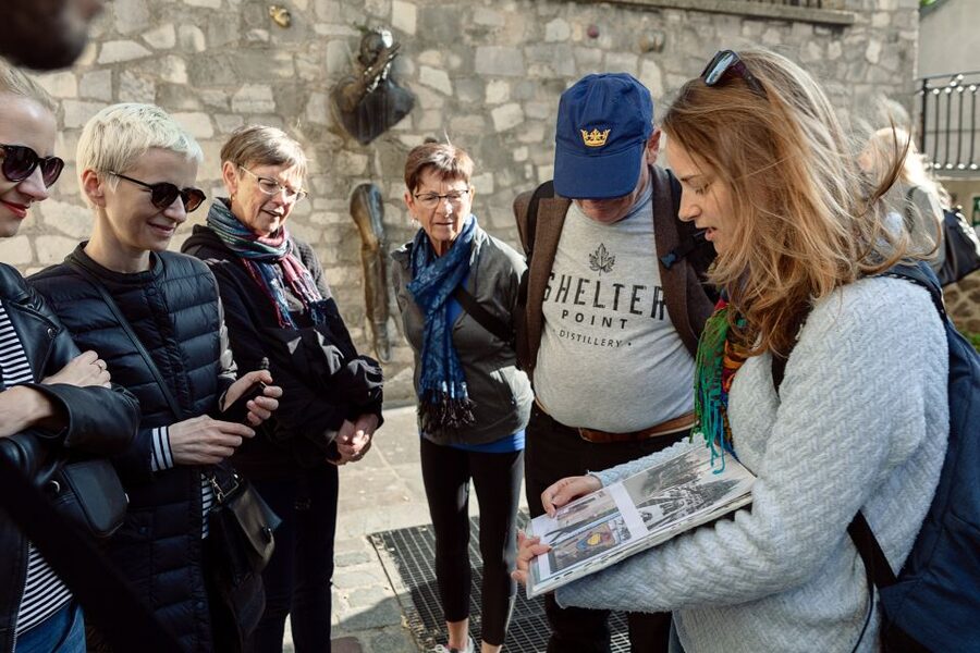 Paris: Montmartre Street Art Tour with an Artist - Why Montmartre’s street art feels personal