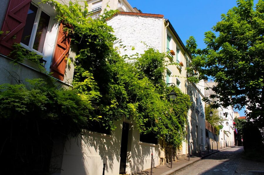 Paris Street Art at La Butte-aux-Cailles - Where to meet: Corvisart station, Boulevard Auguste Blanqui