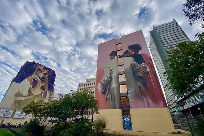 Paris Street Art, smartphone audioguided tour - Stop 3: Place Pinel for big works by world-famous names
