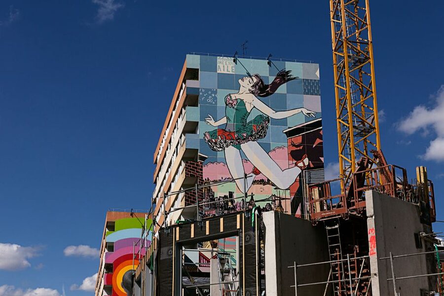 Paris: Urban Art Murals Walking Tour with an Expert - Neo-muralism: the concept you carry with you