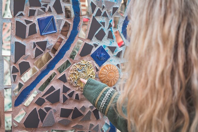 Philadelphia Murals and Street Art Tour with Magic Gardens - Bella Vista and Queen Village: Where Philly’s Past Shows Through the Alleys