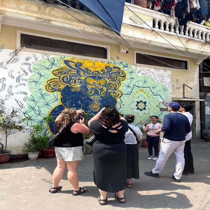 Phnom Penh | Food & Street Art Half Day Tour by Tuk Tuk - Wat Botum Park area: when the art meets the city’s pace