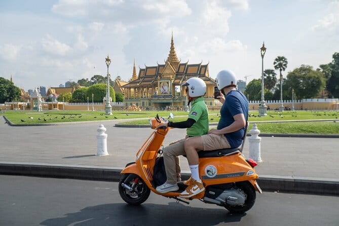 Phnom Penh: Highlights Tour Including National Museum - Key moments that make this tour worth it