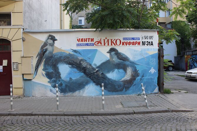 Private 2 Hours Sofia Street Art and Graffiti Tour - What to look for as you walk: meanings beyond the photos