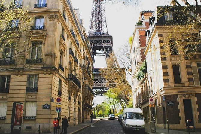 Private Street Art Tour in Paris with Local Expert - Cobblestones, Lazoo, and Canal-Linked Street Art You Might Skip