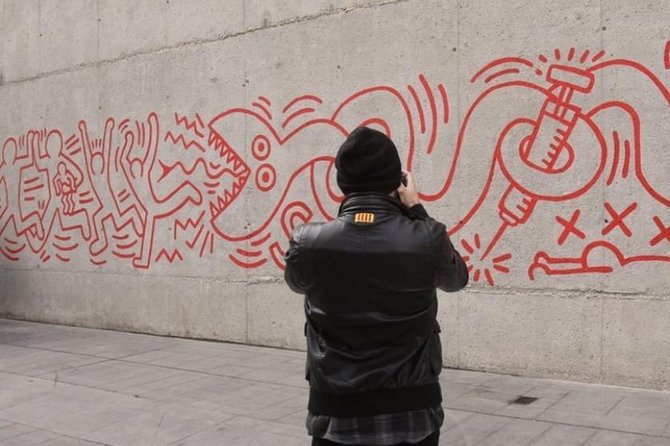 Raval Street Art and Graffiti Guided Tour in Barcelona - Your Guide Makes or Breaks It: What You’ll Learn
