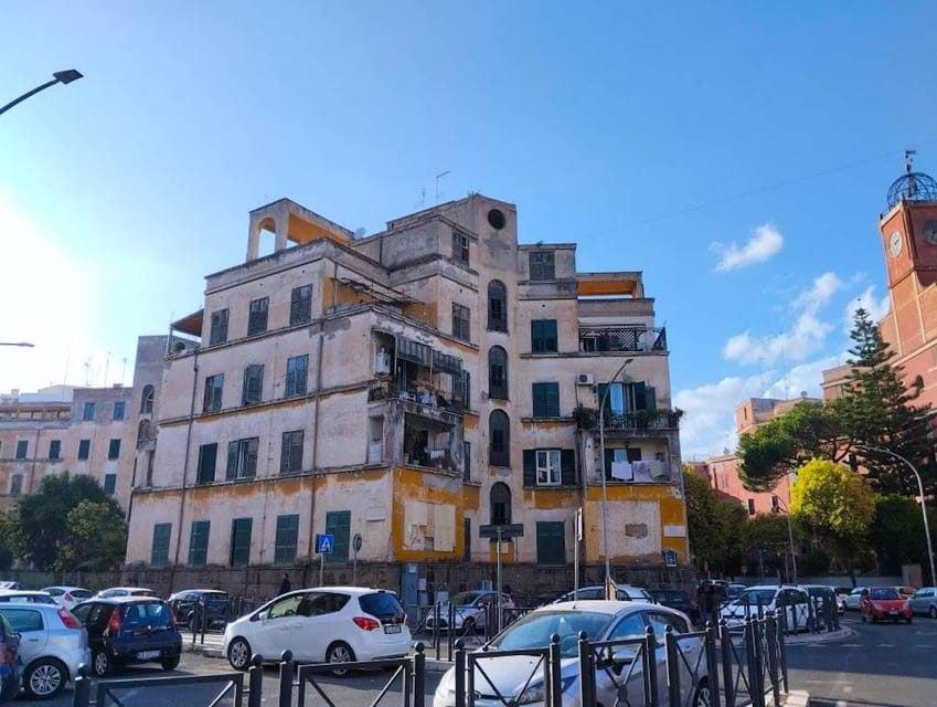Rome street art tour: off the beaten path with a local guide - Gelato: Nice Optional Bonus, Not the Point