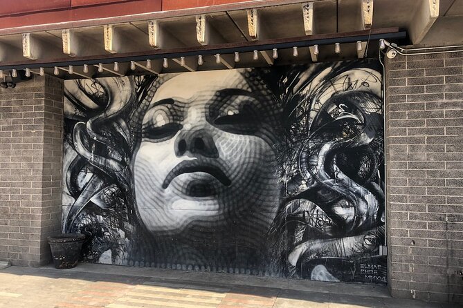 RoRo Street Art Tour in Phoenix - How the walk stays manageable in heat (and what to bring)