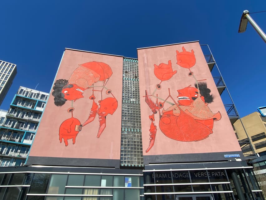 Rotterdam Street Art tour: Including specialised guide - The standout photo stop: the 3D Pulp Fiction artwork