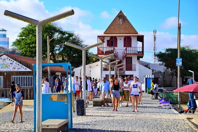 Sal island: Private Santa Maria City Tour, Street Art and Tapas - The Local Tapas Stop: Aperitif, Snacks, and a Vegetarian-Friendly Touch