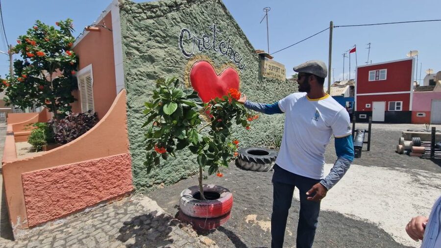 Sal island: Santa Maria city tour, street art and tapas - Souvenirs and Cape Verde authenticity: what to buy and what to skip
