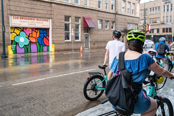 San Antonio E-Bike Tour: Murals, Street Art and Hidden Gems - Riding the streets and river paths to the D.R.E.A.M. District