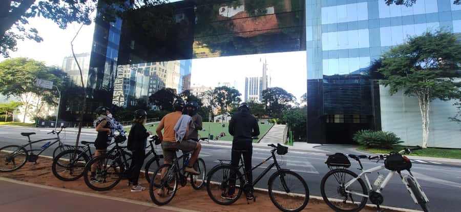 São Paulo: Street Art Bike Tour - Finding Portinha 183: The Easy Start and Quick Fuel