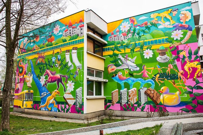 SARAJEVO STREET ART TOUR (art, history & mystery) - sARTajevo! - Stop 2: Papagajka (Perrot) and early street art festival energy
