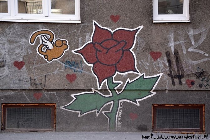 SARAJEVO STREET ART TOUR (art, history & mystery) - sARTajevo! - Stop 4: Aria, Mr. Chat, Singer (Pjevač), and Gallery Boris Smoje