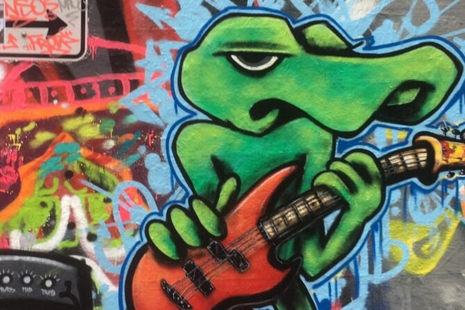 Self-Guided Street Art Tour in Melbourne with Fun Cryptic Clues - Stop 1: Finding Hidden Clues in a World-Famous Lane