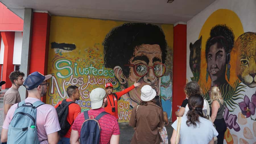 Shared Tour Cali's Salsa, Graffiti & Resistance Experience - N21 Victims Monument and Graffiti Memory: Resistance You Can See