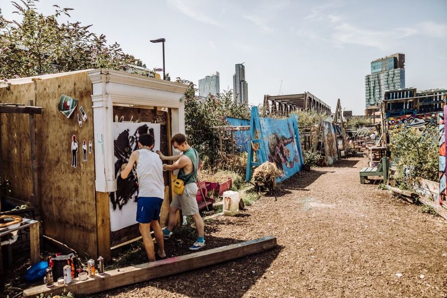 Shoreditch: Street Art & Hidden Gems with a Local Host - Brick Lane: Food Stalls, Shops, and the Street-Level London You Actually Want