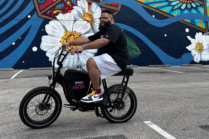 Smart Tour: Dallas Mural E-Bike Tour - Deep Ellum Stop 1: The Ellumphants Mural at 3601 Main St