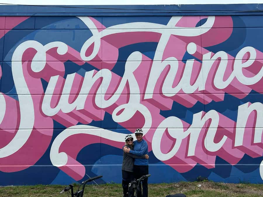 St. Petersburg, FL: Sightseeing & Murals Electric Bike Tour - Murals and historic stops: street art as a city lesson