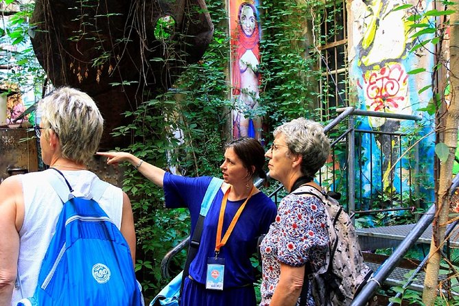 Street Art and Alternative Tour of Berlin in French - Potsdamer Platz meeting point: where the tour gets moving