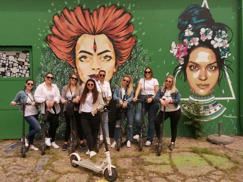 Street Art E Scooter tour - Riding the route: how an E-scooter changes street art sightseeing