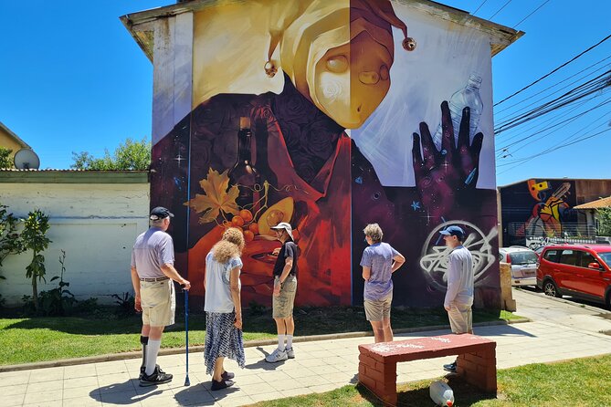 Street Art in Valparaiso and Wines in Casablanca from Santiago - Walking, Hills, and Timing: What to Expect in a Long 9-Hour Day