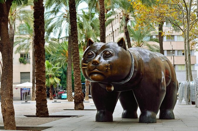 Street Art, Sculptures & Crime Stories Walking Tour – Barcelona - Key things to know before you go