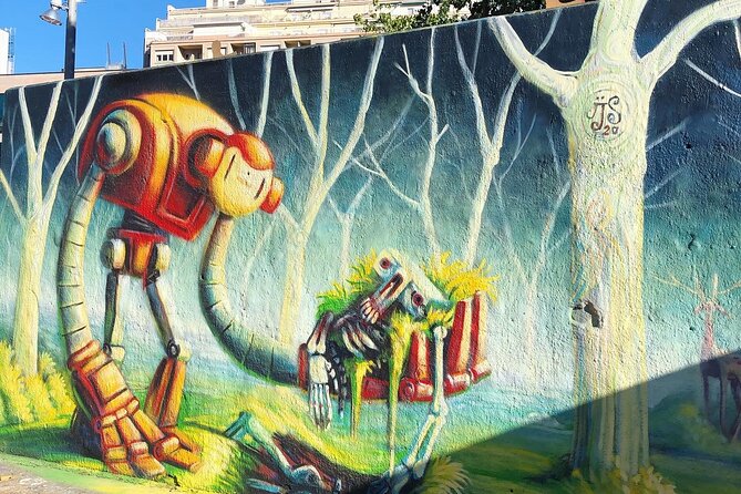 Street Art, Sculptures & Crime Stories Walking Tour – Barcelona - Price and value: what you pay for, and what you get